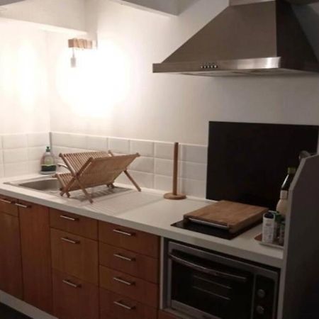 Joli Duplex En Centre Ville De 40M2 Climatise Istres Exterior photo